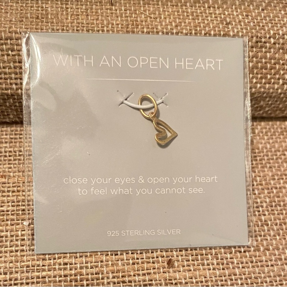 NIB Origami Owl Core Collection Gold Open Heart Memento (retired collection)